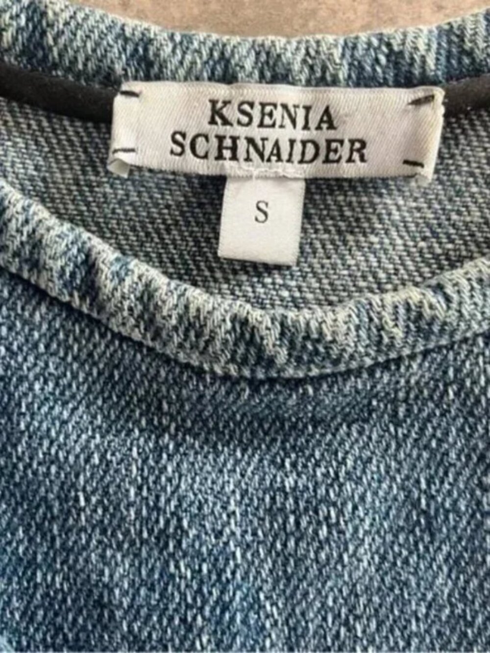 Designer Fall-Winter 2018 Ready-To-Wear Collection Distressed Denim Top Sweater - Picture 13 of 16